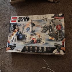  Star Hot, Ford Rd., Saint Hood sad