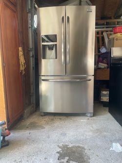 Frigidaire Refrigerator