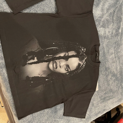 'FREE THUG' GRAPHIC TEE & 'RIRI II' GRAPHIC TEE