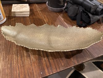 Vintage Glam Leaf-Edge Bowl 