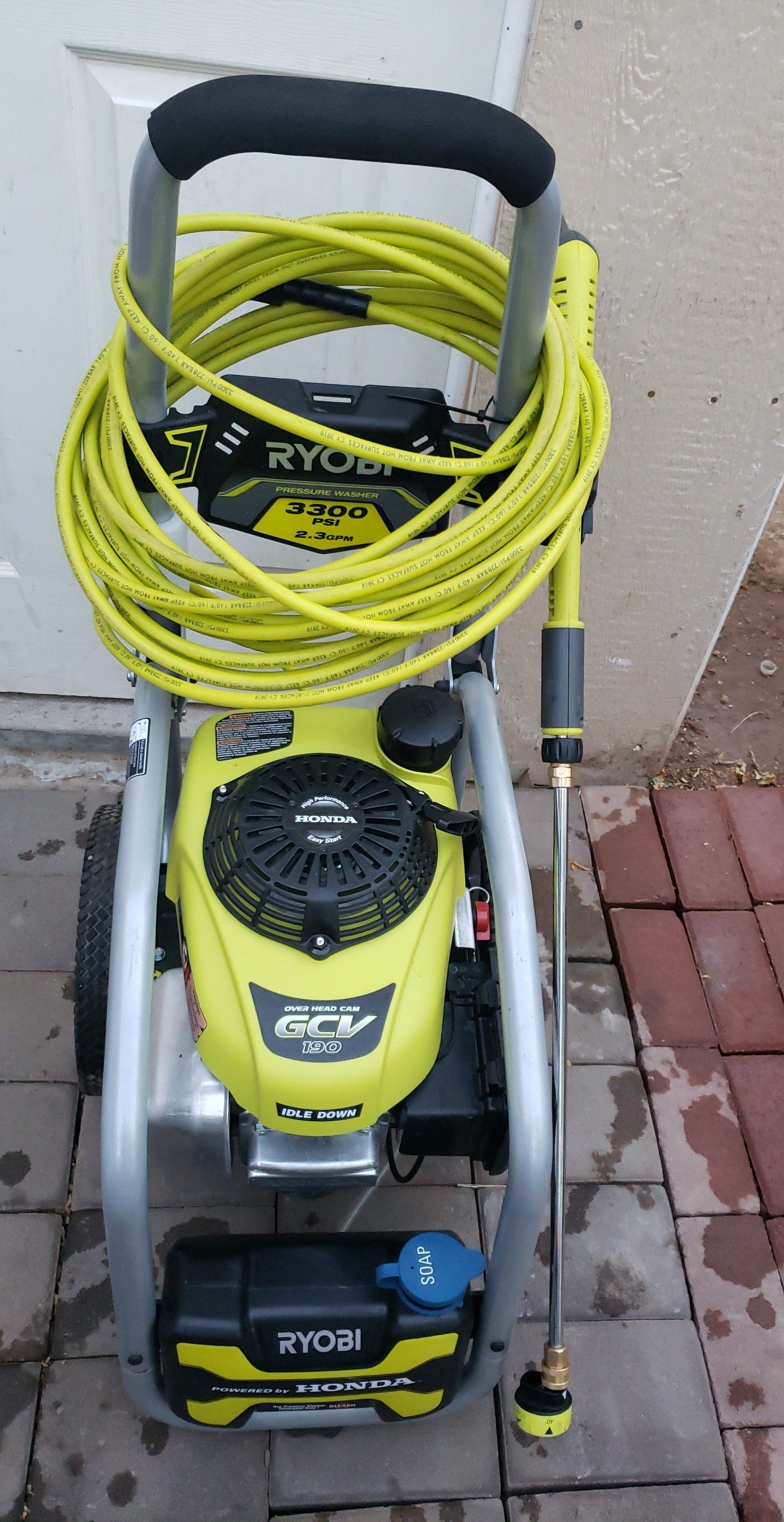 RYOBI 3300 PSI 2.3 GPM Cold Water Gas Pressure Washer with Honda GCV190 Idle Down