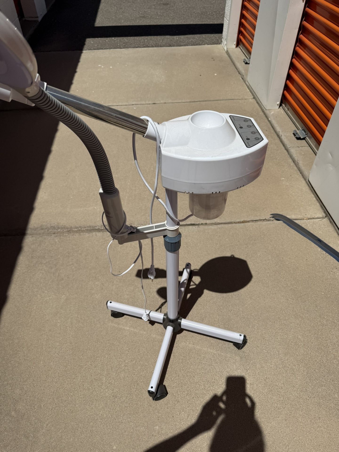 Steamer & Mag Lamp