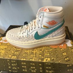 Brand New Jays New In Box W Size 6 