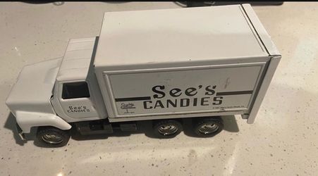 Sees candy die cast  10.5 inches