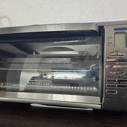 BLACK+DECKER Countertop Convection Toaster Oven, Stainless Steel