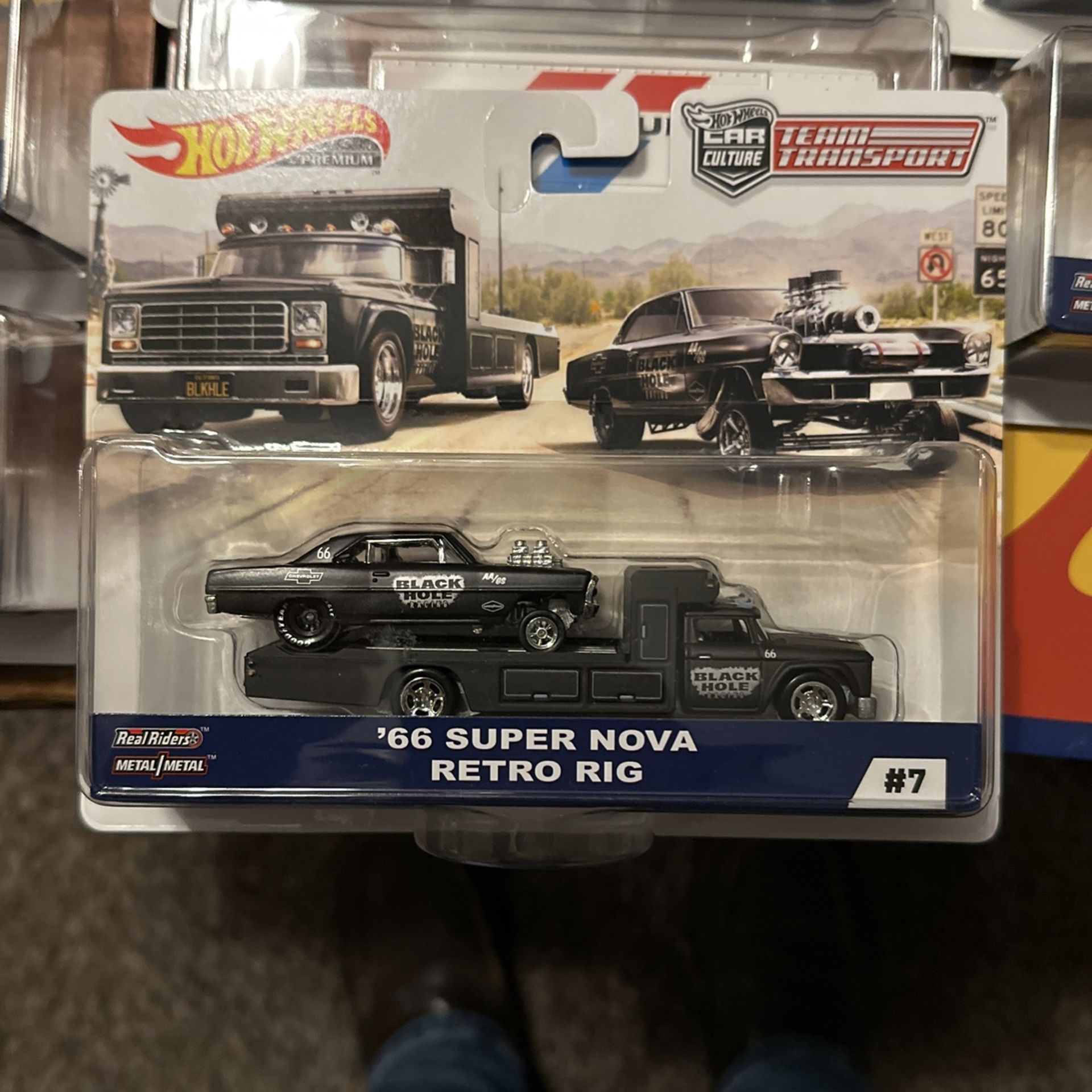 Hot Wheels ‘66 Super Nova Retro Rig