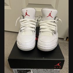 VNDS JORDAN 4 WHITE OREO SIZE 7Y