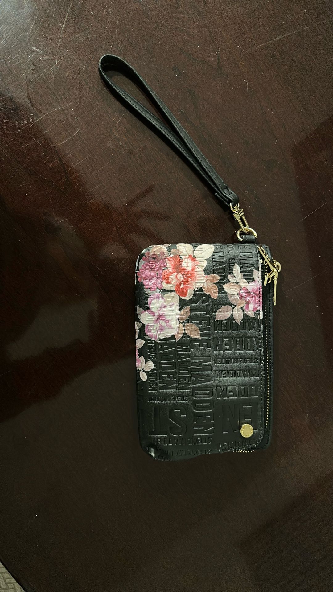 Steve Madden Wristlet