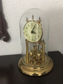 Vintage clock works perfect