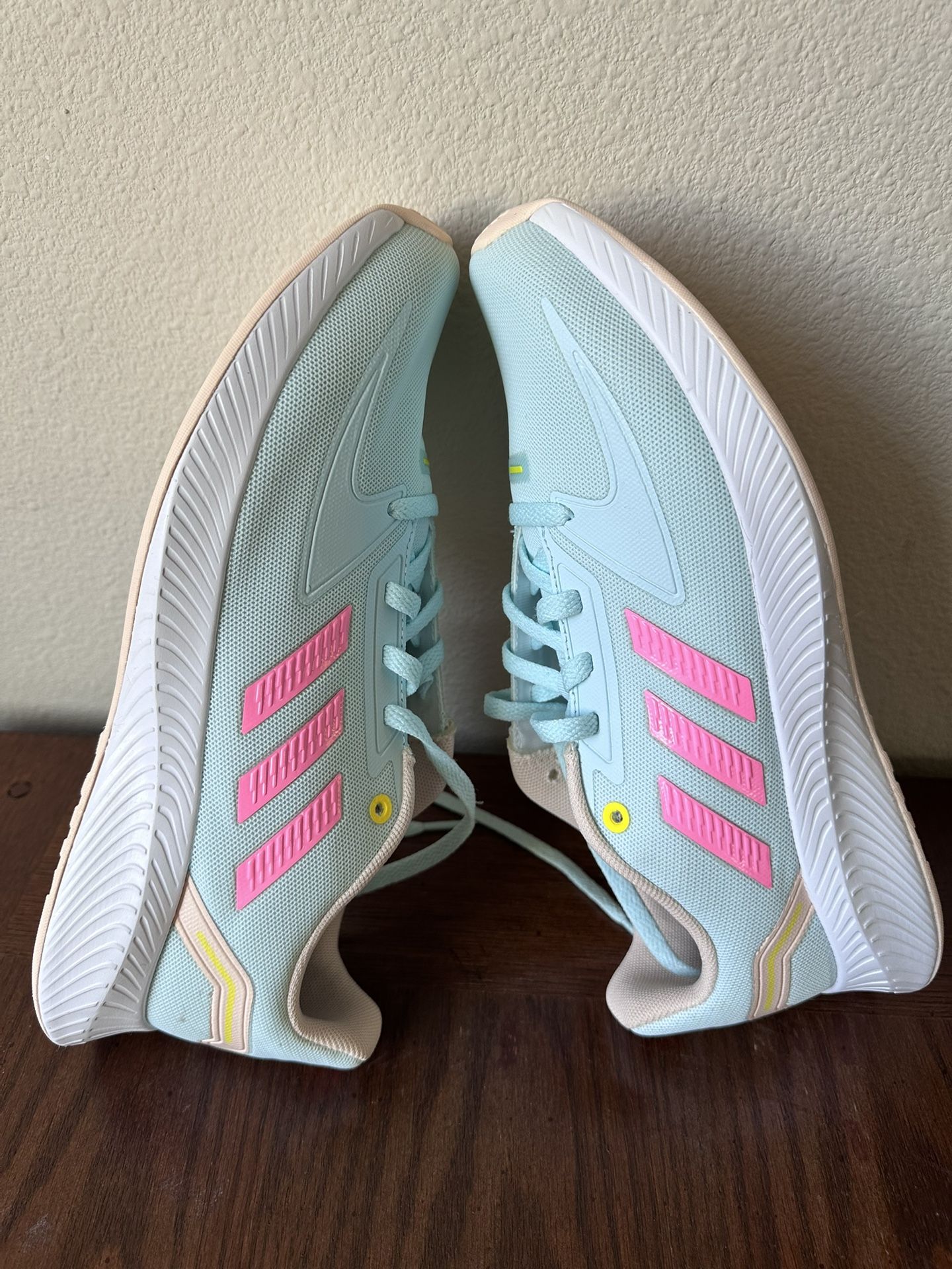 Adidas Women’s RUNFALCON 2.0 SHOES Size 8.5
