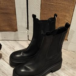 Women's boots