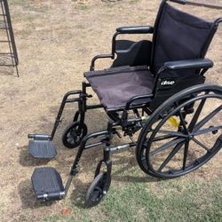 Drive Medical Cruiser III Lightweight Folding Wheelchair Black w/ Footrests