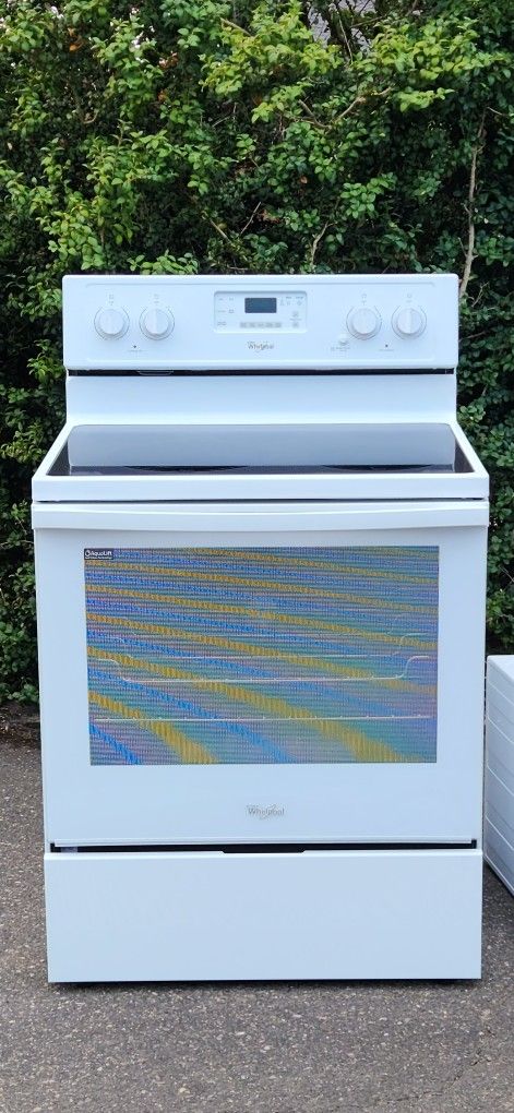 Whirlpool Electric Stove And Microwave!Delivery!