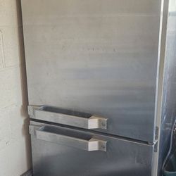 Commercial Refrigerator 
