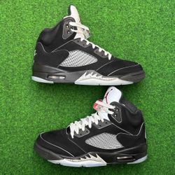 Jordan Retro 5 “ Black Metallic “ 