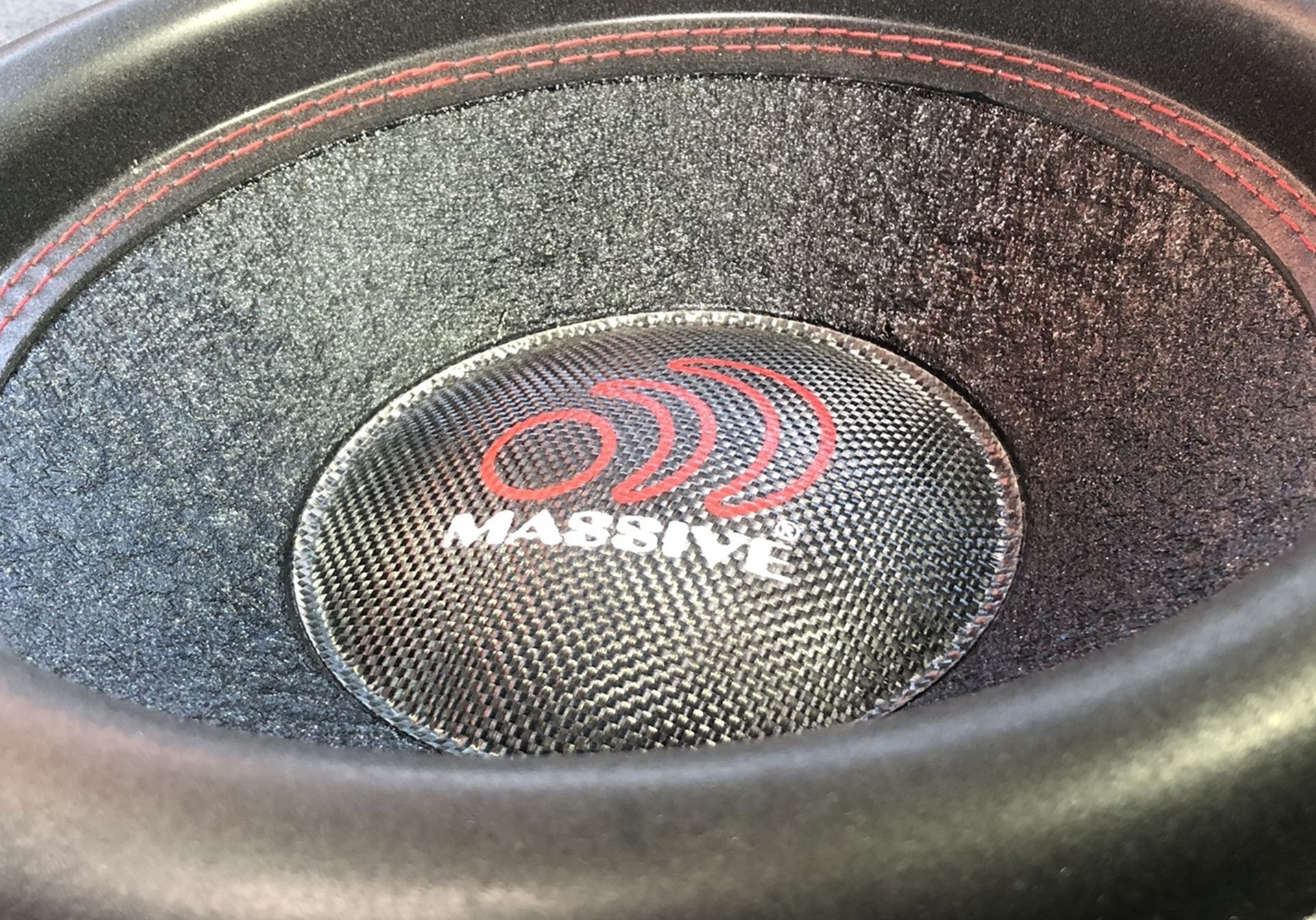 Massive Hippo 12” W/ Hifonics 2000w