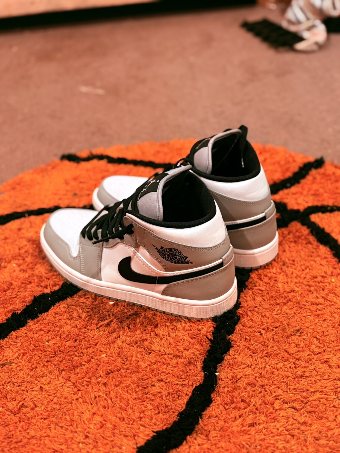 Smoked Grey Jordan 1s