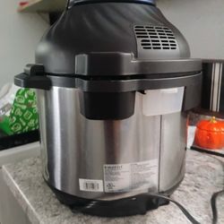 Instant Pot Duo Crisp Air Fryer Multi-use