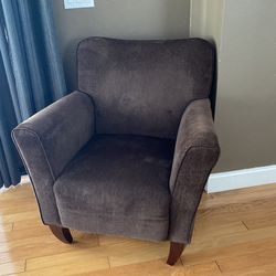 Brown chair 