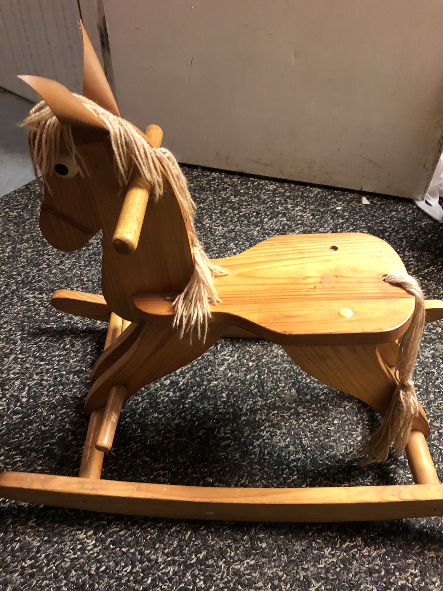 Children’s riding toys