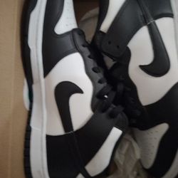 NIKE JORDAN AIR MAXES ADIDAS & PUMAS