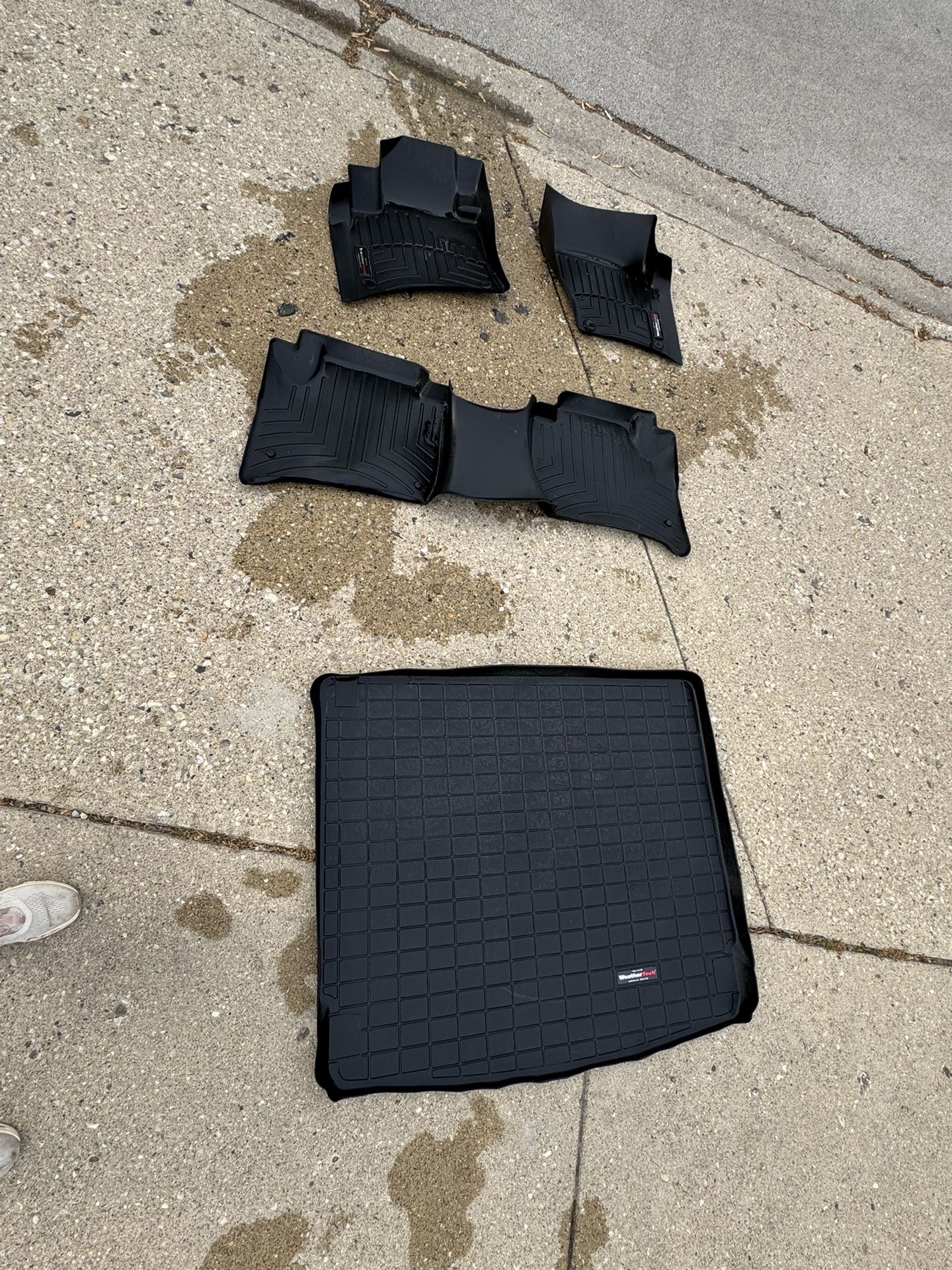 WeatherTech Porsche Cayenne FloorLiner & Cargo