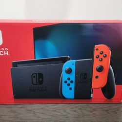 Nintendo Switch 32GB System w/ Carrying Case