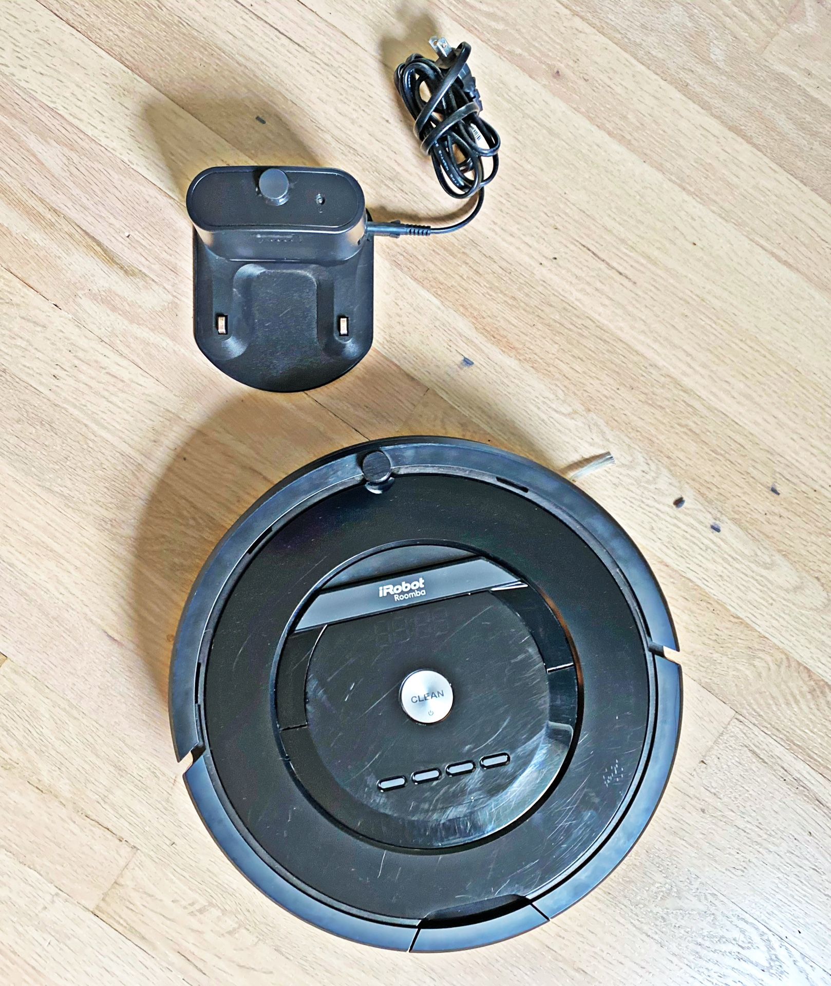 iRobot Roomba 805 Vacuum