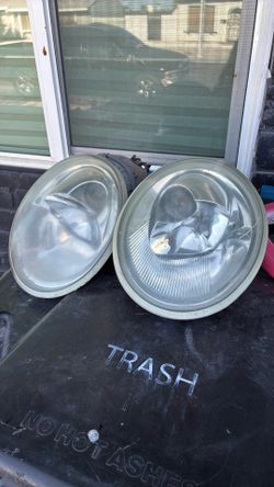 1999 new beetle VW headlights
