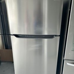 Frigidaire Refrigerator 