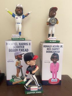 Braves bobbleheads