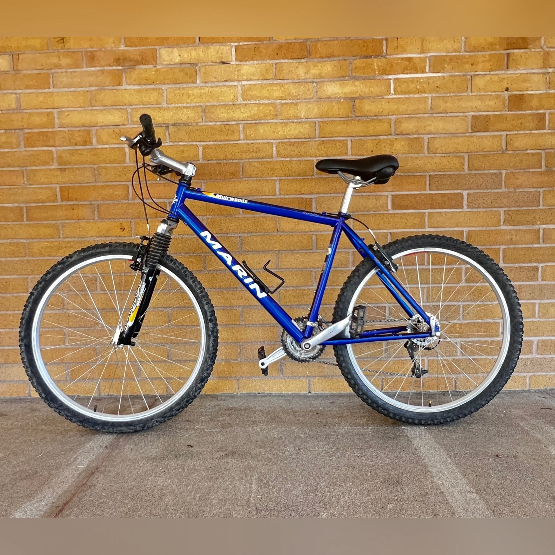 Marin 26” Hybrid Mountain Bike + 24-Speed + 16" Aluminum Frame + Brand New Grips + Shimano Equipped + Front Shocks + Ready to Ride