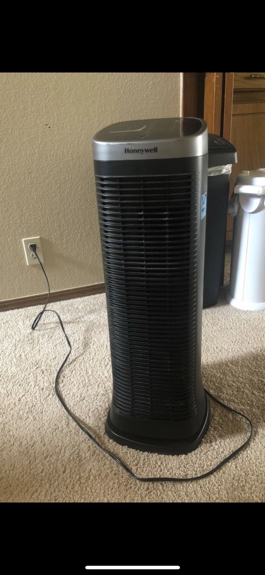 HoneyWell AirGenius Air purifier