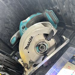 Makita Saw And Angle Grinder 
