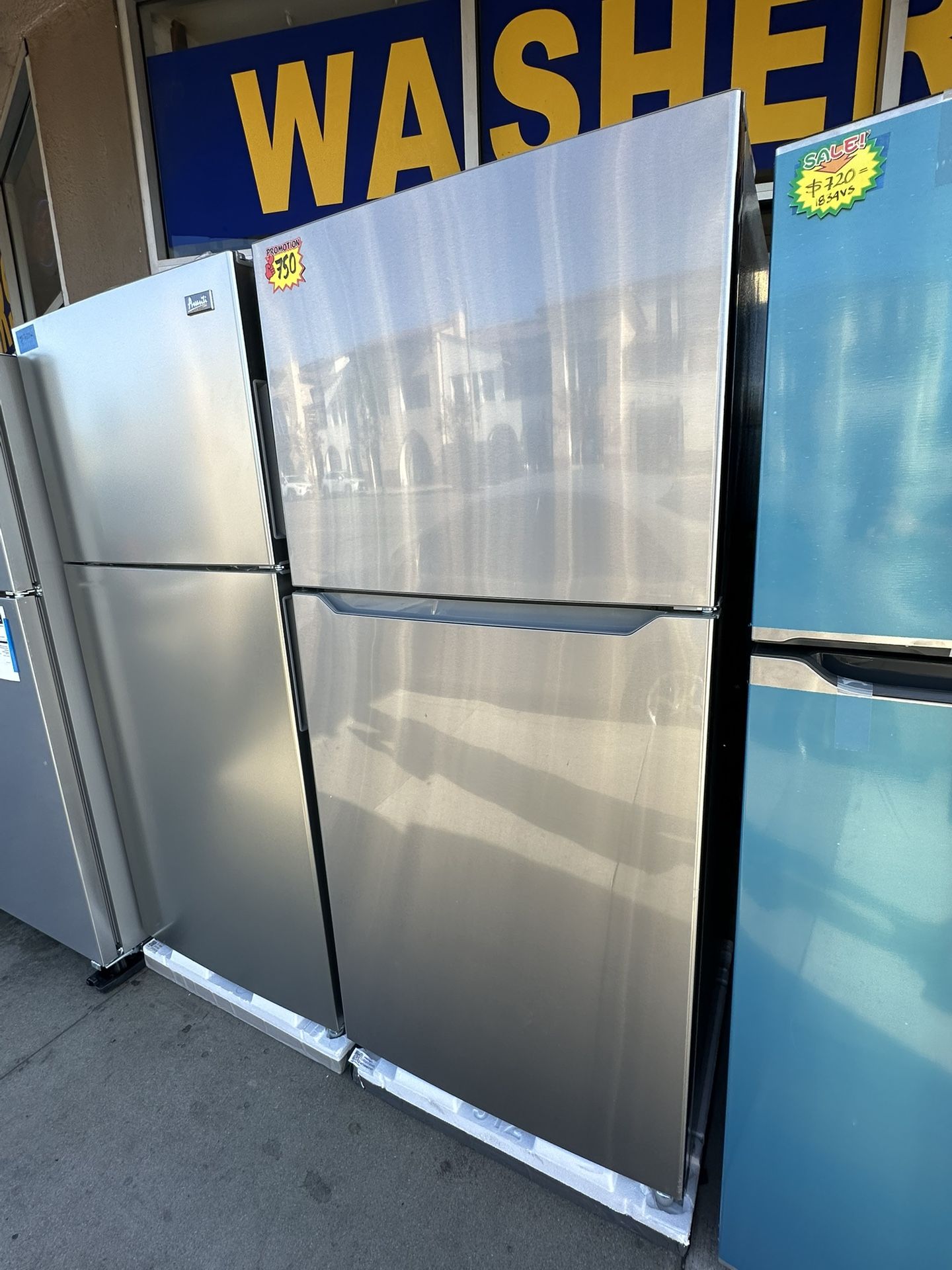 Conservator Stainless Steel Finger Print Resistant 18 Cubic Feet Fridge Refrigerator