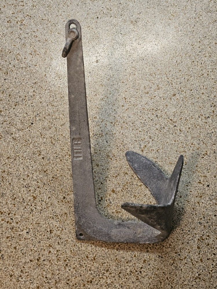 11lb Galvanized Claw Plow Anchor