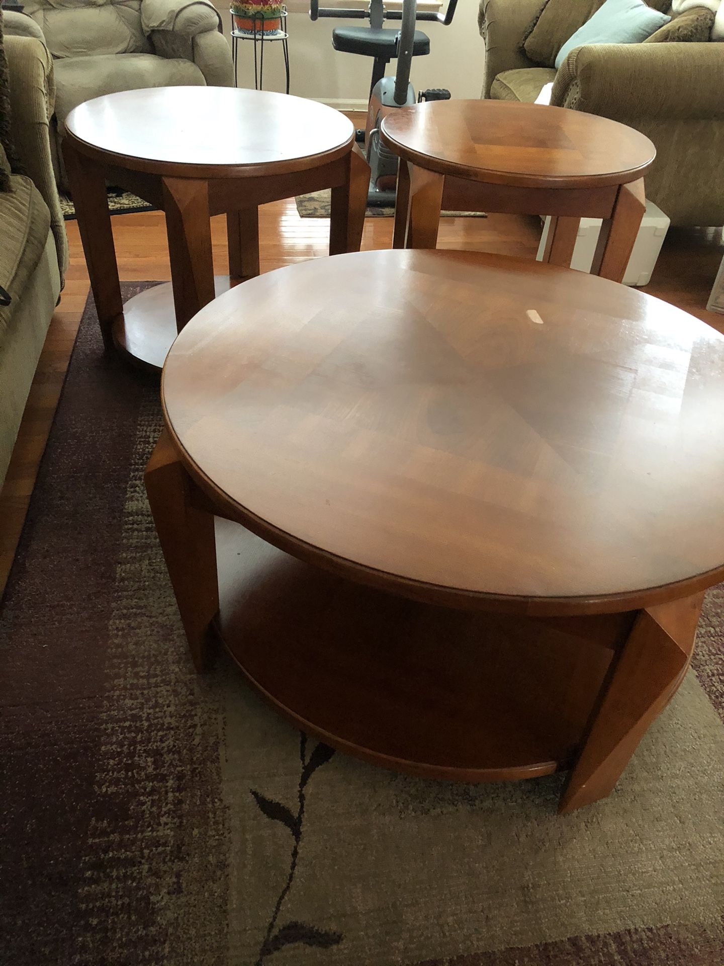 Coffe table and two end tables