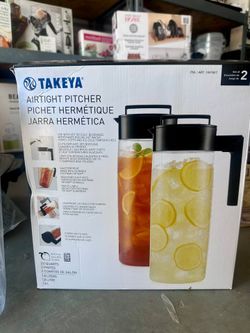Takeya 2-Pack Airtight 2-Quart Beverage Pitchers