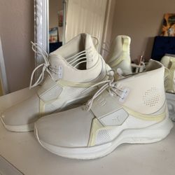 Fenty Puma Tennis Shoes 25