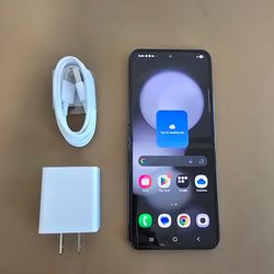 Samsung Z Flip 5 5G - UNLOCKED - Like New