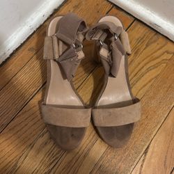 Women’s Size 7 Franco Sarto Nude Heels