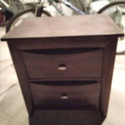 Nightstand 2 Dr