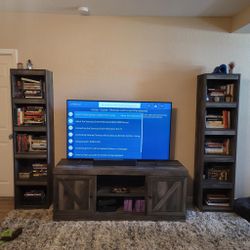 📺 Modern Faux Wood TV Stand + 2 Matching Bookshelves – $375 (Set of 3)