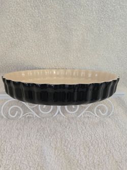 NEW LE CREUSET BLACK