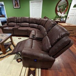 New Power Recliner Sectional Couch! Free Delivery 🚚! Financing Available!