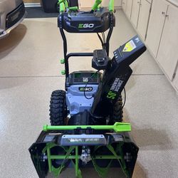 24” EGO POWER+ SELF-PROPELLED 2-STAGE BATTERY POWERED SNOW BLOWER