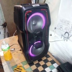 Vegue VS0808 Speaker 