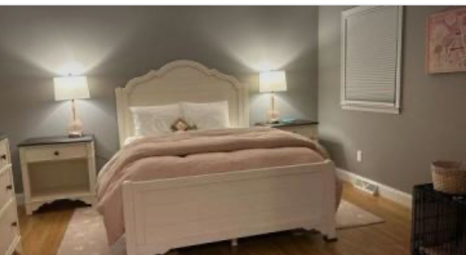 Queen Mattress (semi-firm)
