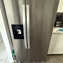Refrigerator Whirlpool 