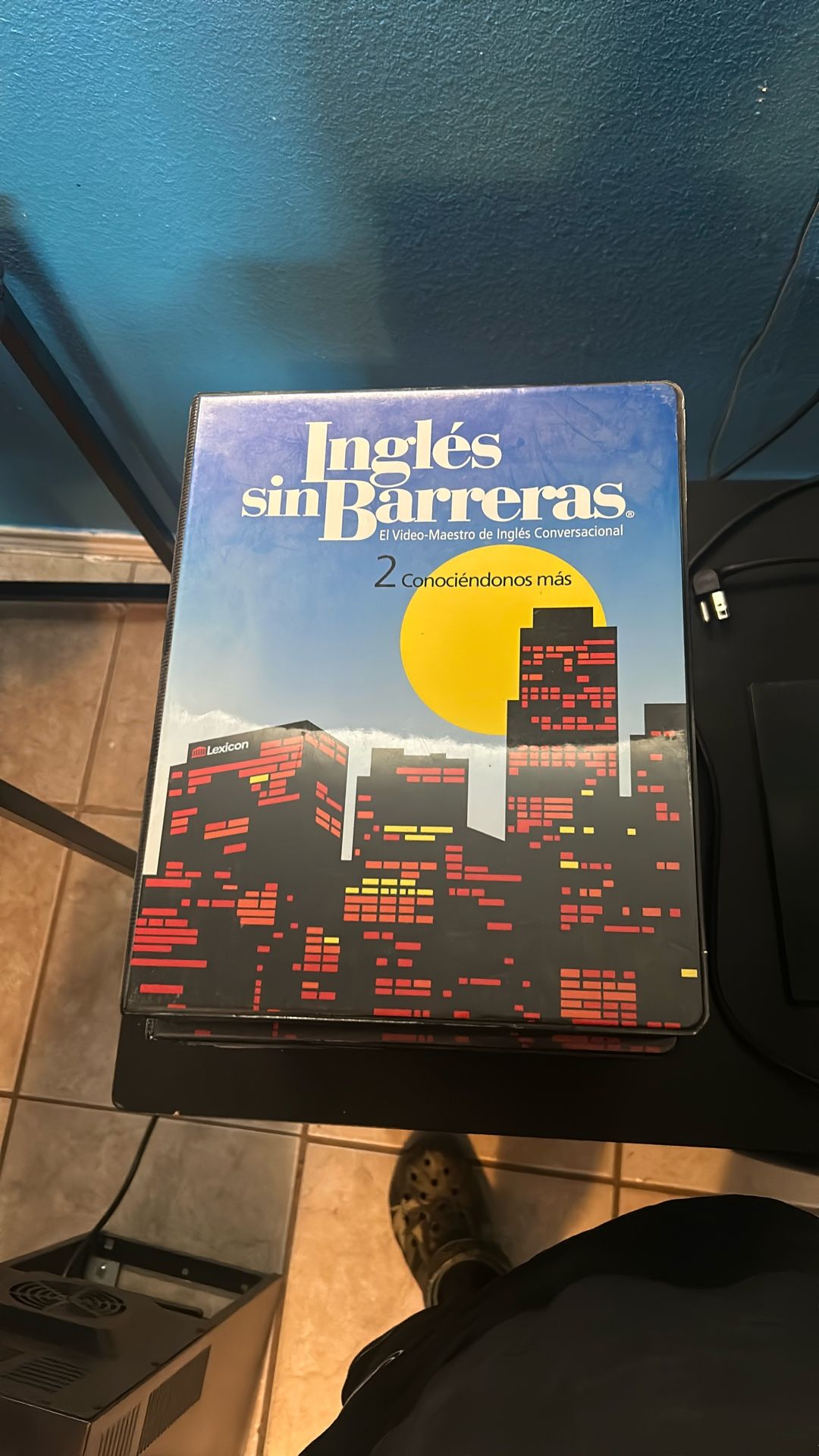 Sin Inglés Barreras Collection 2-7 Barely Used